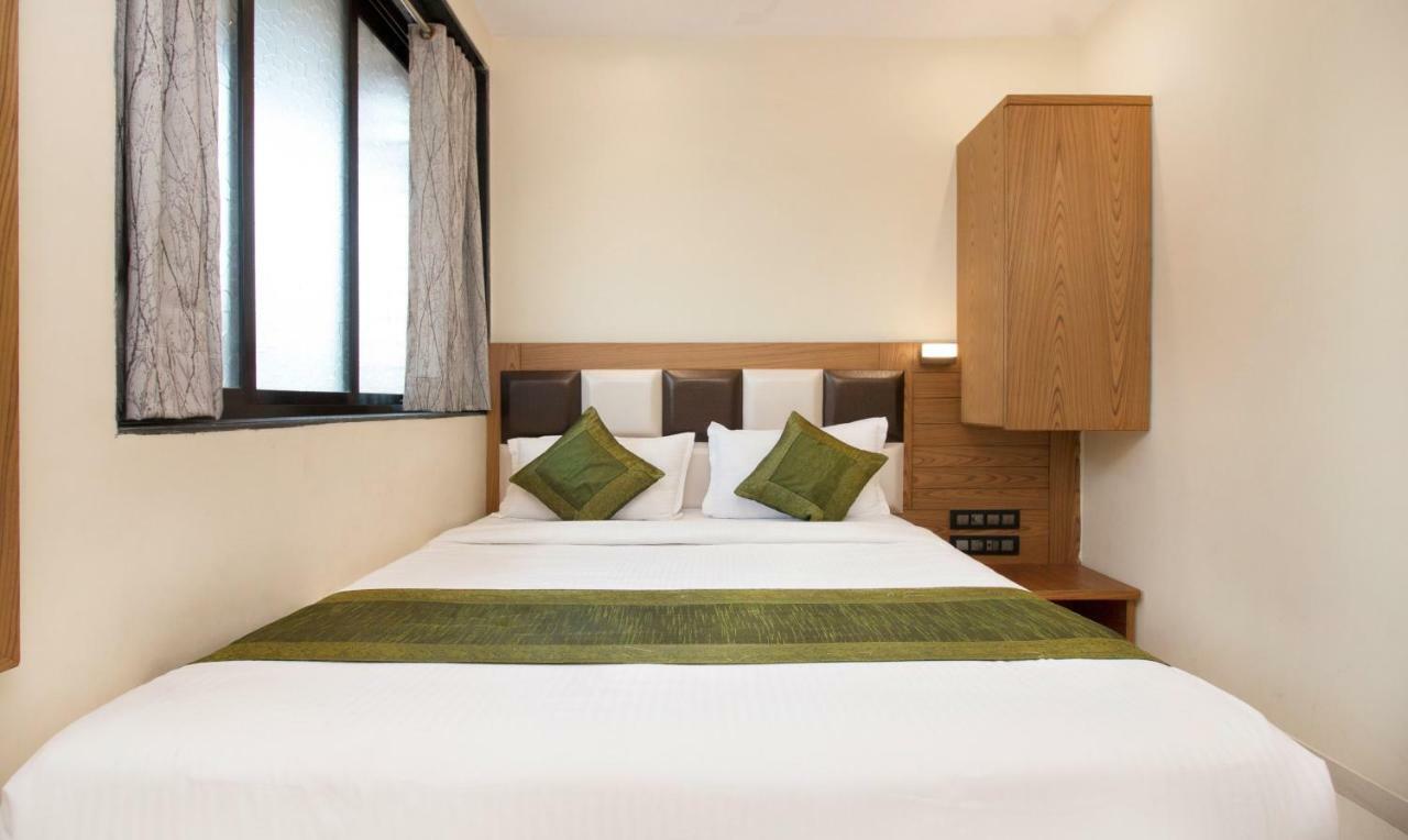 Hotel Residency Park Mumbai Bagian luar foto