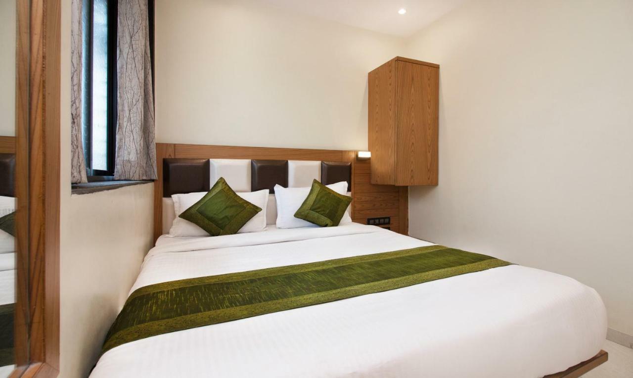 Hotel Residency Park Mumbai Bagian luar foto