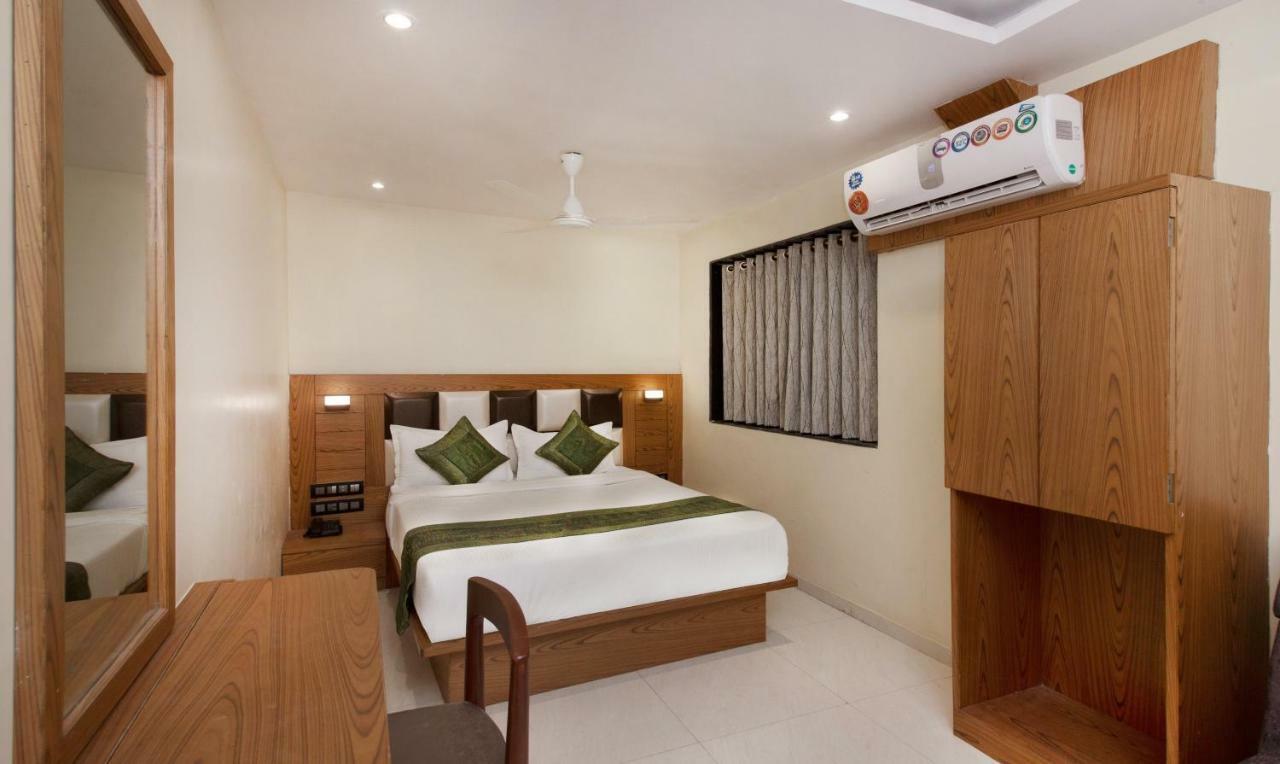 Hotel Residency Park Mumbai Bagian luar foto